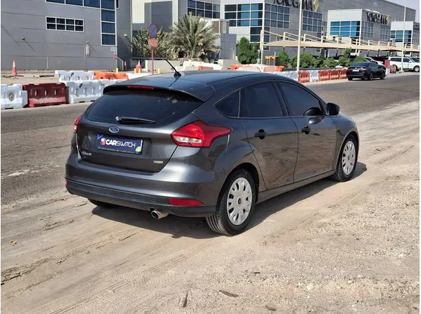 Car image 7