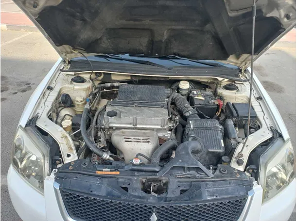 Car image 19