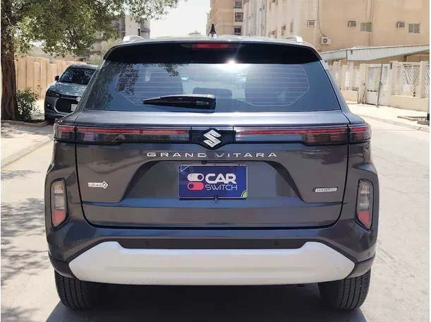 Car image 6