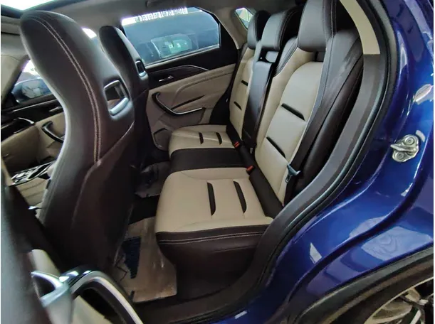 Car image 21