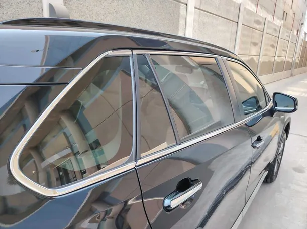 Car image 45