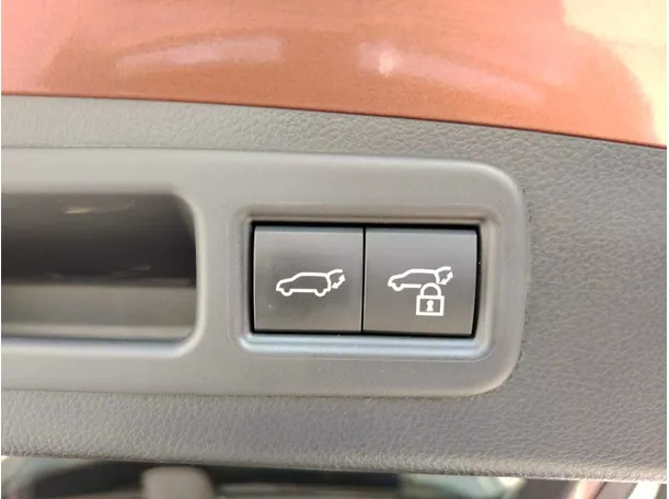 Car image 38