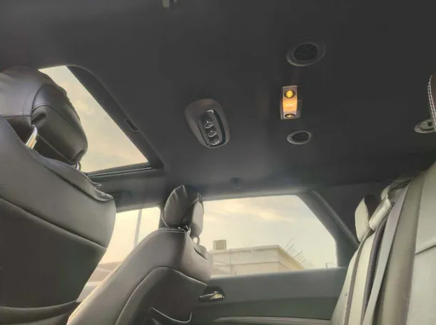 Car image 39