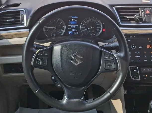 Car image 19