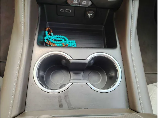 Car image 39