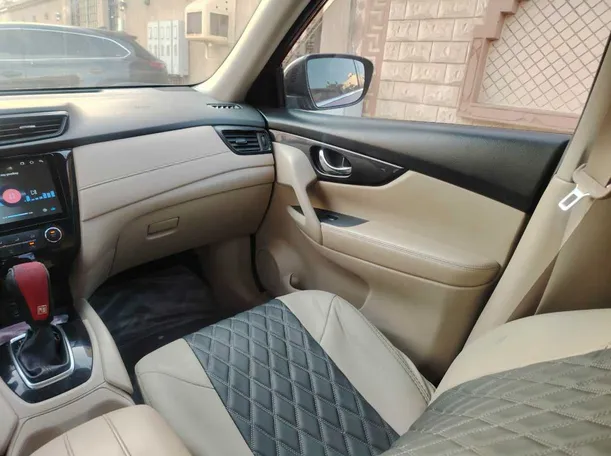 Car image 22
