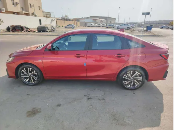 Car image 8