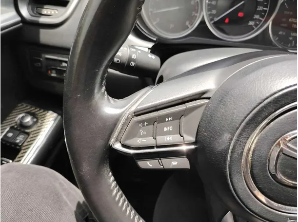 Car image 29