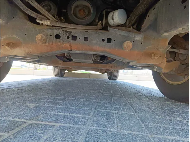 Car image 30
