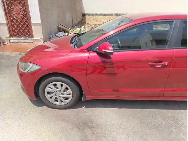 Car image 9