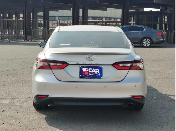 Car image 6