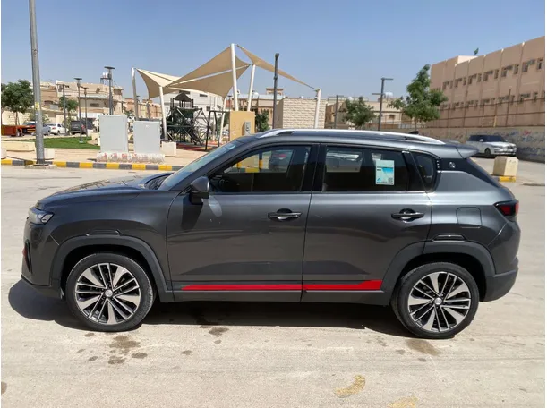 Car image 8