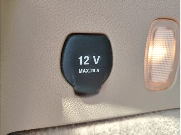 Car image 25
