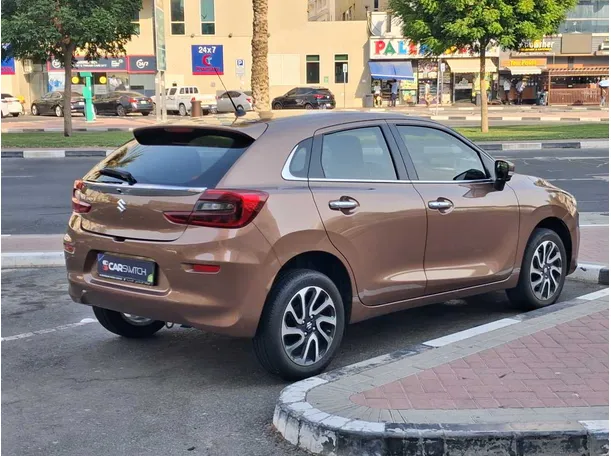 Car image 5