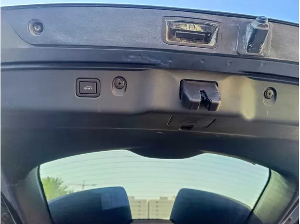 Car image 41