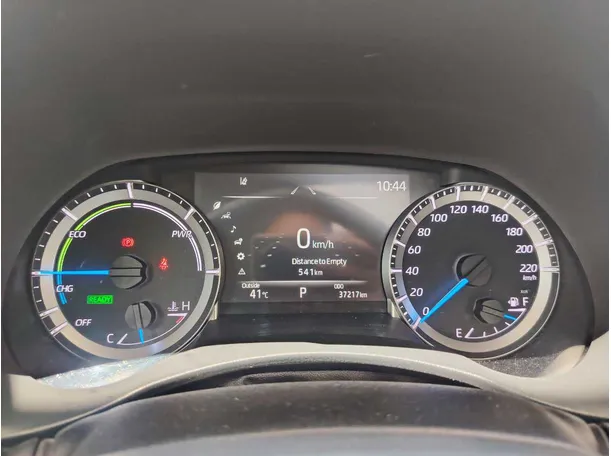 Car image 24