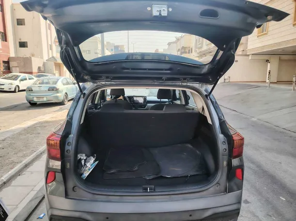 Car image 32