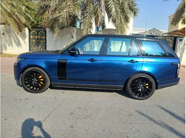 Car image 8