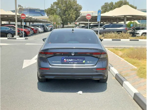 Car image 6
