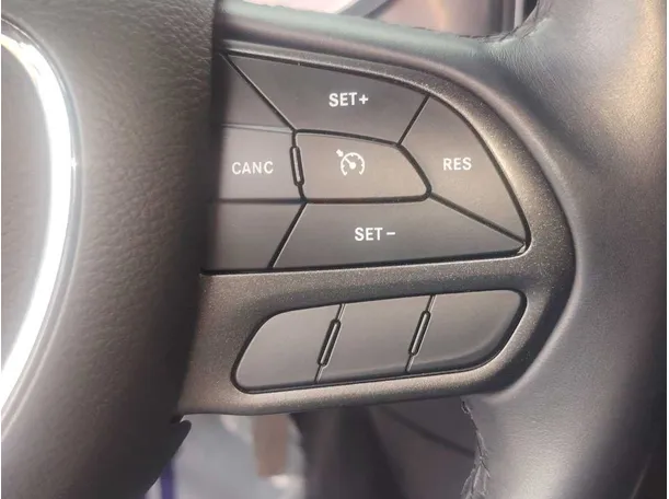 Car image 35