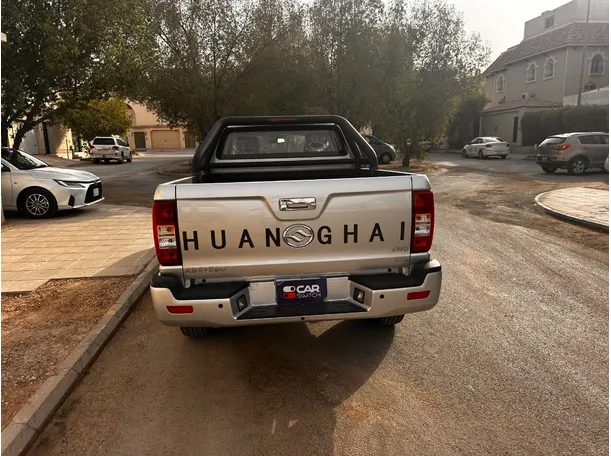 Car image 6