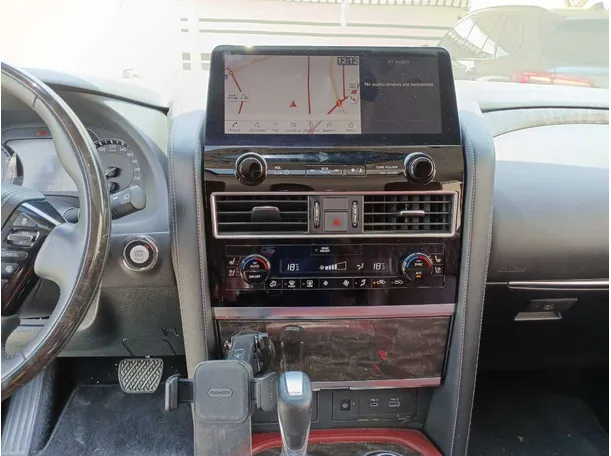 Car image 17