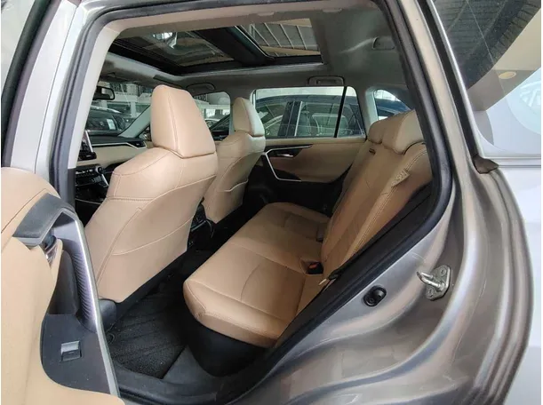 Car image 22
