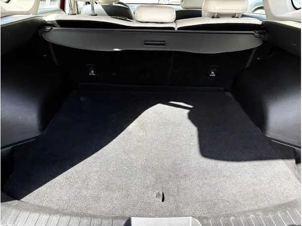 Car image 29
