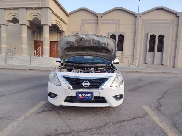 Car image 30