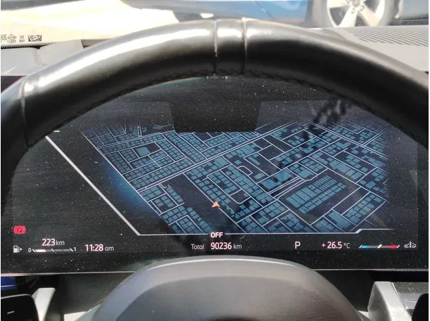 Car image 25