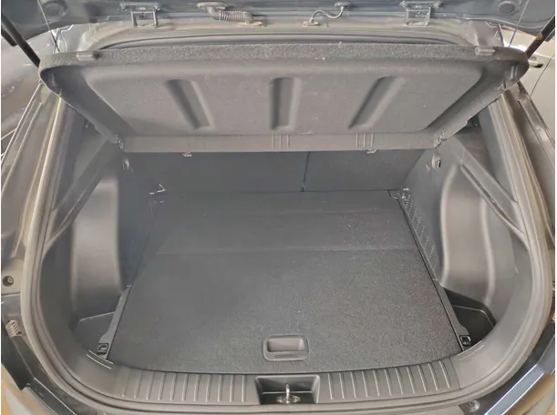 Car image 34