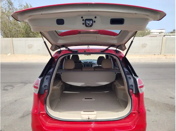Car image 26