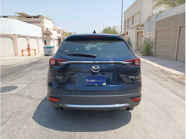 Car image 6