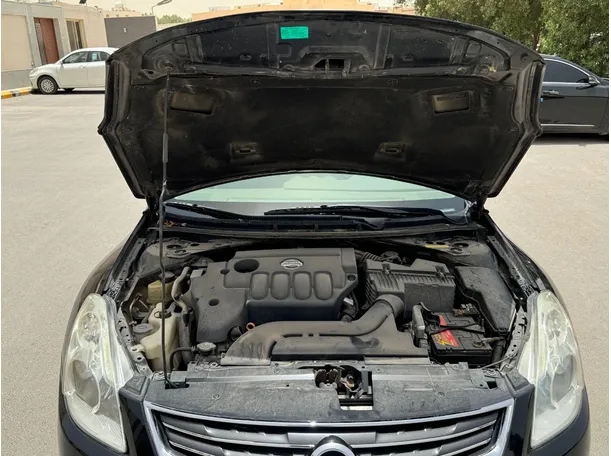 Car image 22