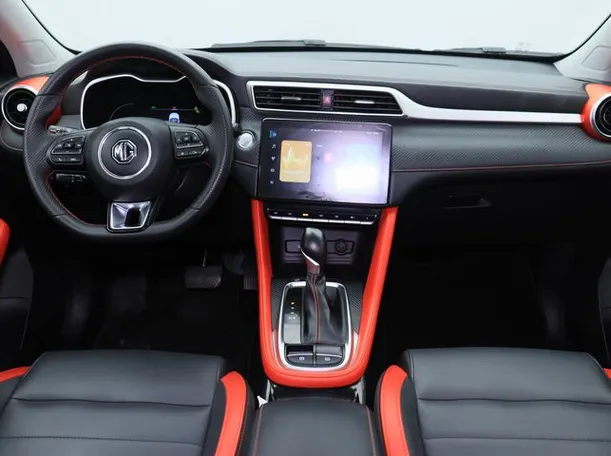 Car image 14