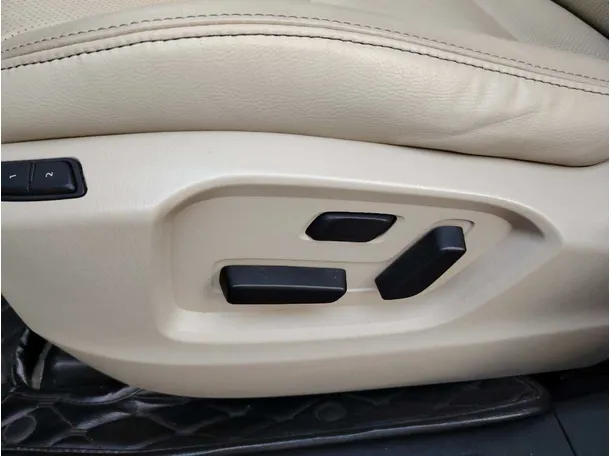 Car image 46