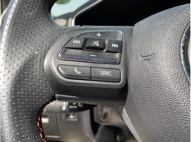Car image 31