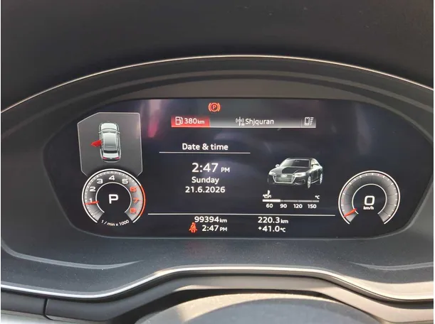 Car image 18
