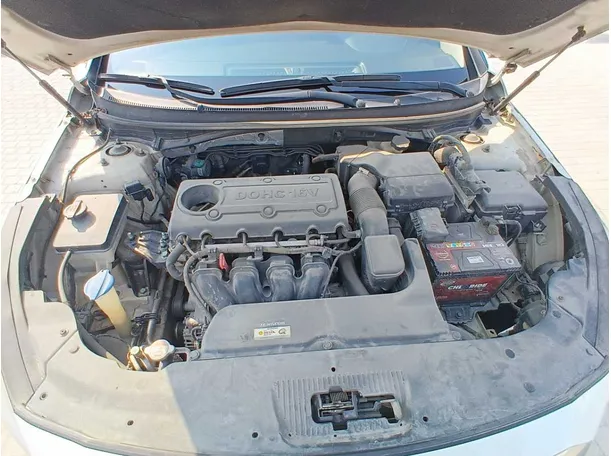 Car image 20