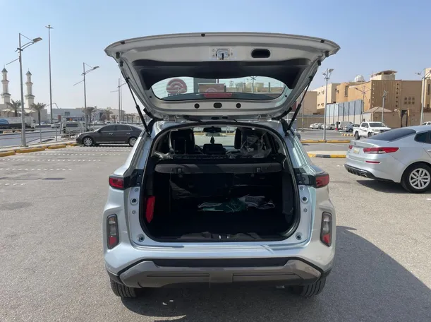 Car image 21