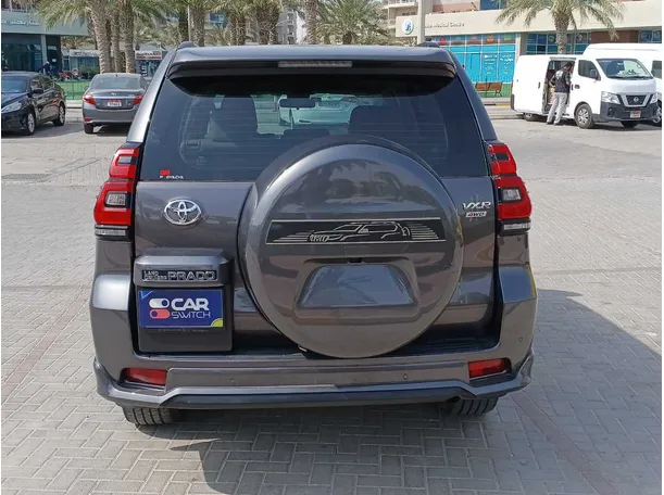 Car image 6