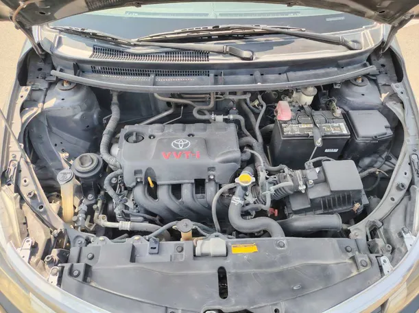 Car image 25