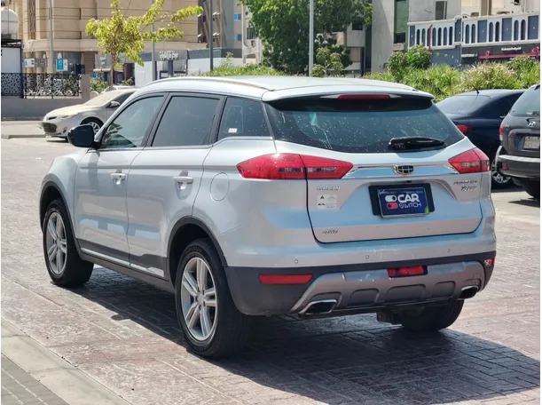 Car image 7