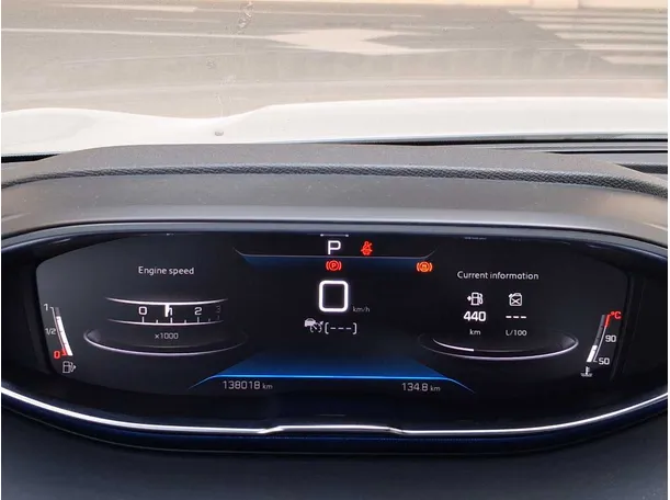 Car image 20