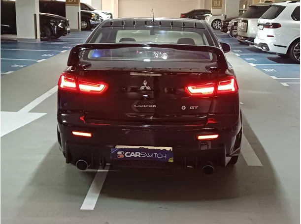 Car image 6