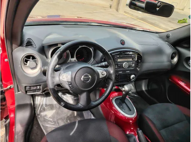 Car image 13