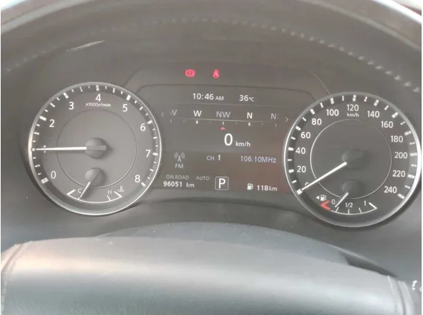 Car image 25