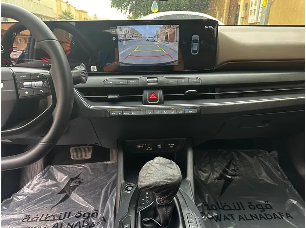 Car image 21