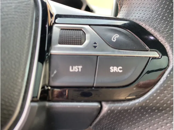 Car image 27