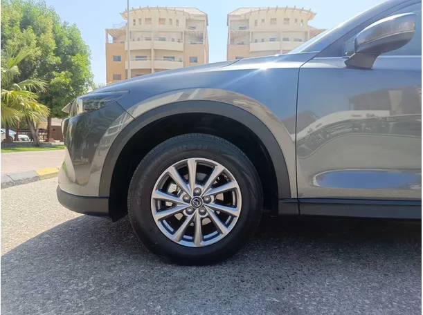 Car image 7